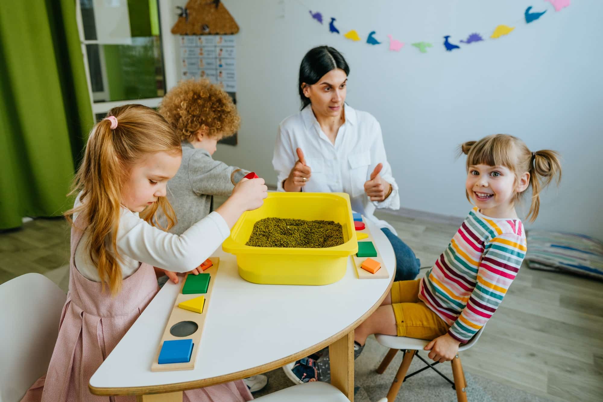 Quel cadeau offrir pour la maîtresse de votre enfant?